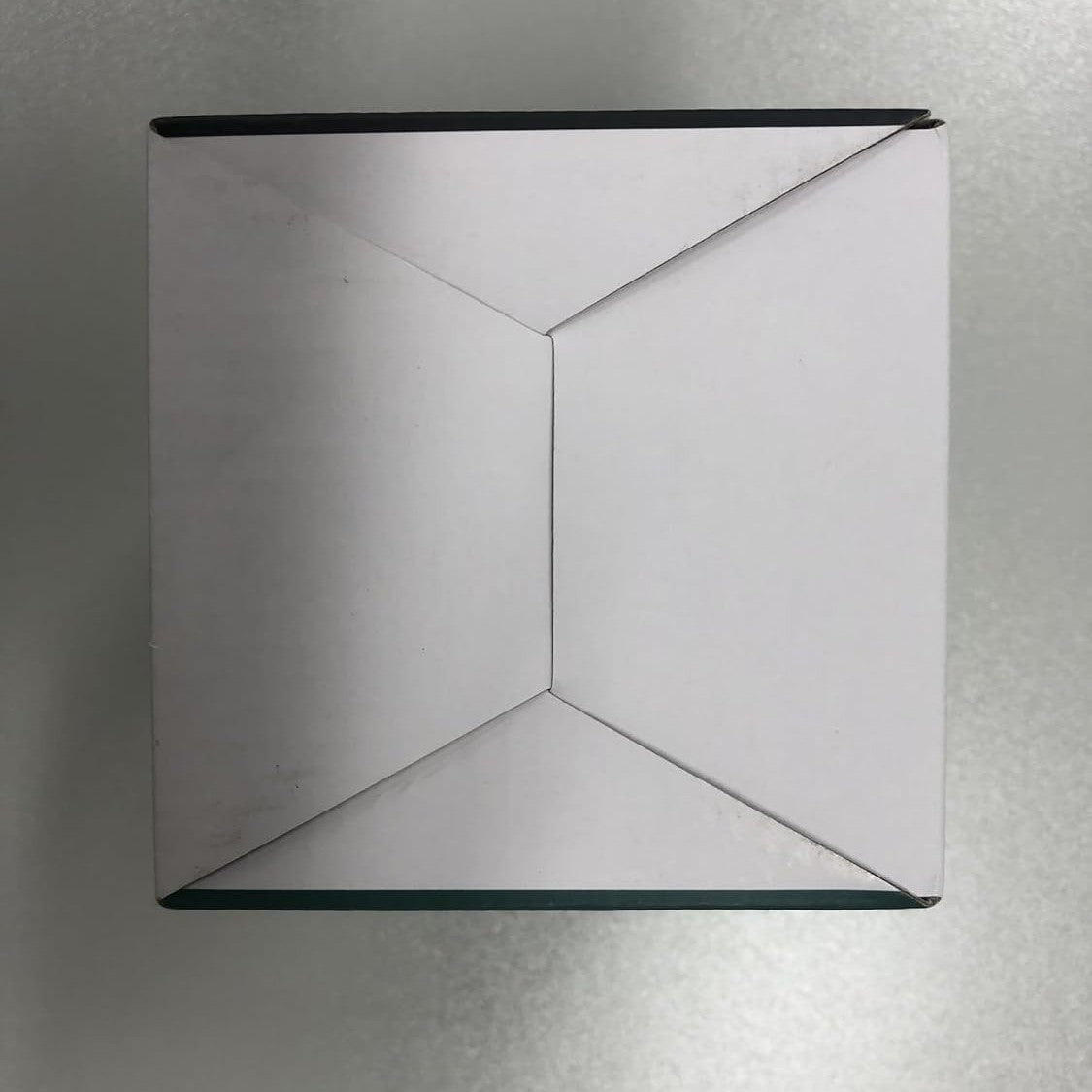 Wasserloser Diffusor, Aromatherapie Zerstäubungsdiffusor, 10/30/90s Sprüheinstellung, Timer & Ätherisches Öl Diffusor Batteriebetrieben Hält 10 h, Super Leise und dichter Nebel für Auto,Raum,Büro