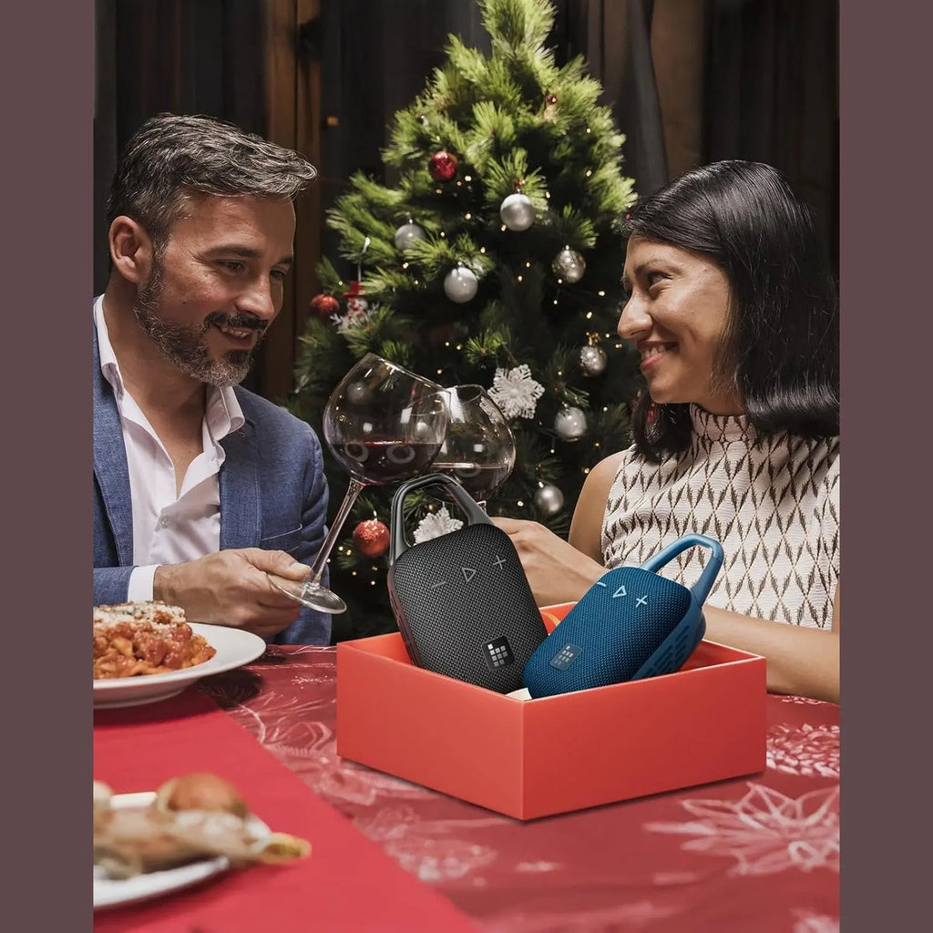 Tronsmart Mirtune H1 Portable Outdoor Speaker, 18H Playtime, Loud Sound and Punchy Bass, Integrated Carabiner, IPX7 Waterproof, Customize EQ, Bluetooth 5.3 Speaker for Travel, Hiking, Camping(Black)